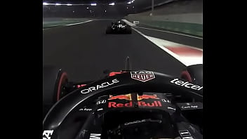 Ele levou um cacete e muito gozo