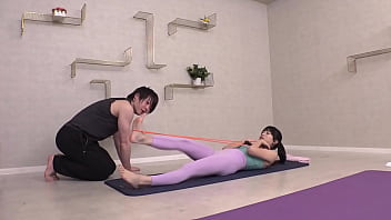 パート3 33万分の1のラッキースケベ発生！？美人ヨガインストラクターのお姉さんとマンツーマンレッスン。