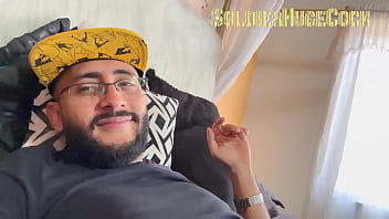 After meeting her some time ago my friend's whore visits me only to get my semen for her mouth