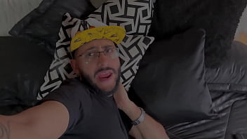 After meeting her some time ago my friend's whore visits me only to get my semen for her mouth