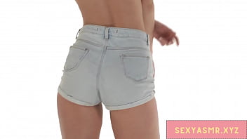 Blonde slut shaking it