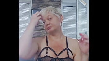 Hummmm je suis sur que tu bande mon gros cochon donne moi ta bite que la suce a