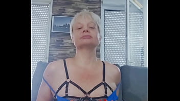 Hummmm je suis sur que tu bande mon gros cochon donne moi ta bite que la suce a