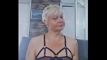 Hummmm je suis sur que tu bande mon gros cochon donne moi ta bite que la suce a