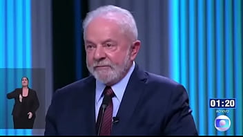 Velho socando verdades no cu do padre