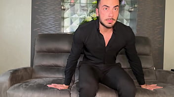 Birthday gift slut in red bow gets hard fucked on the bed