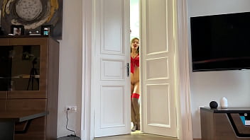 Birthday gift slut in red bow gets hard fucked on the bed