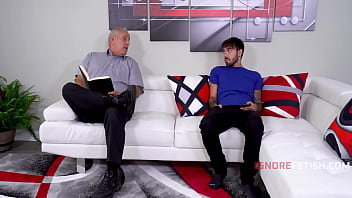 Step dad makes stepbro fuck gamer step sis to distract her honey hayes lou cipher nade nasty