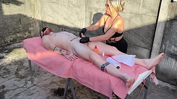 “massagem com vento no corpo e desejo na pele ”