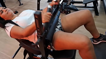 Suadinha e bem putinha na academia