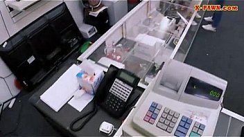 Blondie sells her bike and gets banged