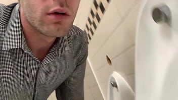 Fun In The Toilets thumbnail