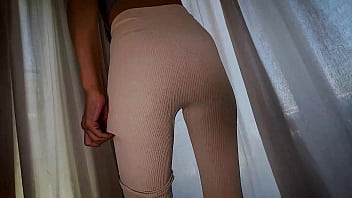 18 yeras old gigi and you go to a inn together and she suck mans cock for the first time in her life