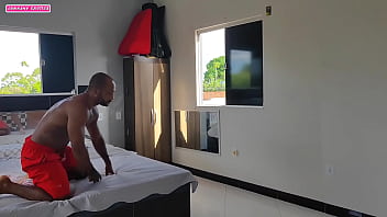 Fui toda romantica pra casa do meu amante chegando la ele mim tratou como uma vagabunda mim fudendo forte e pra mim fazer mas feliz ainda mim deu sequencia de leitada na minha boca