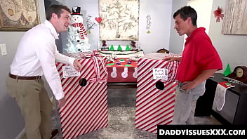 Kyler Quinn Alice Pink Share Their Twats For Christmas thumbnail