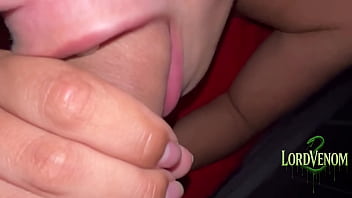 O amigo emprestou a mulher lambi o grelinho entupi a garganta e arrebentei a buceta até gozar