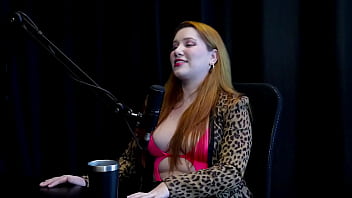 Começou com conteúdo caseiro adora seus pés tem diferença entre cama e câmera e sempre sonhou em entrar no pornô natasha fiore watch sheer red