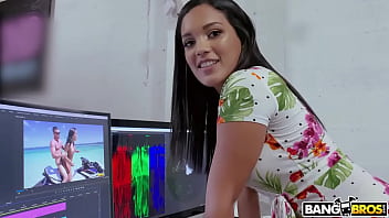 Alina belle blows editor