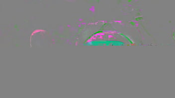 Me follo a mi compañera de piso gamer y me corro en sus pies