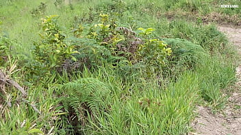 Subimos la montaña y me cojo a mi guia