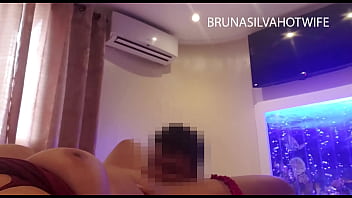 Brasileira casada sendo exposta pelo marido brunasilvahot