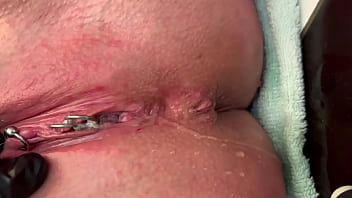 Pierced clit hard rubbing in latex gloves and hard stream pee