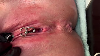 Pierced clit hard rubbing in latex gloves and hard stream pee