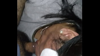 Mamando a escondidas