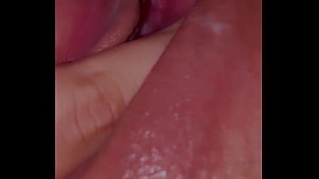 Pov me meto los dedos rápido y saco mucho creampie con ritmo fuerte y dedos mojados
