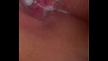 Pov me meto los dedos rápido y saco mucho creampie con ritmo fuerte y dedos mojados