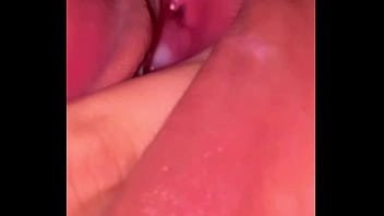 Pov me meto los dedos rápido y saco mucho creampie con ritmo fuerte y dedos mojados