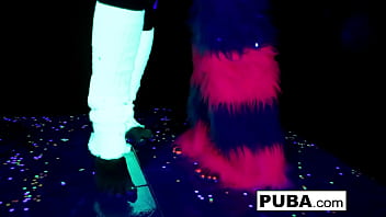 Hot babes have some lesbian fun