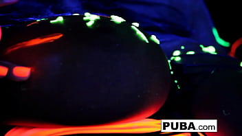 Hot babes have some lesbian fun