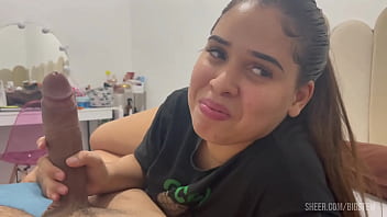 Enteada Novinha Rabuda Fica So De Calcinha Em Casa thumbnail