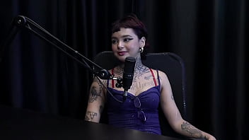 Começou fazendo fotos sensuais conversou no seu primeiro atendimento explicou sobre sg sempre foi safada e transou na rua annie clementine watch sheer red