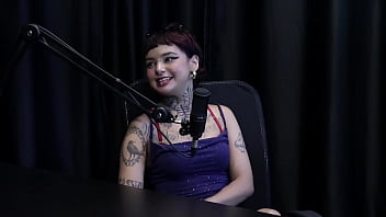 Começou fazendo fotos sensuais conversou no seu primeiro atendimento explicou sobre sg sempre foi safada e transou na rua annie clementine watch sheer red