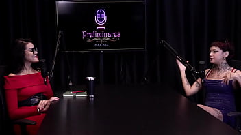 Começou fazendo fotos sensuais conversou no seu primeiro atendimento explicou sobre sg sempre foi safada e transou na rua annie clementine watch sheer red