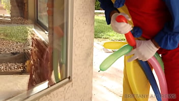 Big titted kinky brittany andrews gives ted e a solo show to cumshot