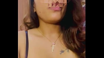 Introducing priya from new delhi dm for her unblurred videos