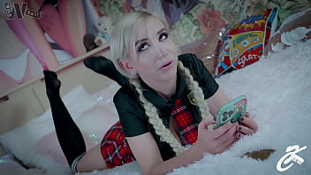 Stretch holes for halloween