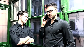 The real estate agent takes 3 cocks at double penetration and a destroyed ass