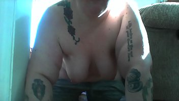 Fucks Her Mouth While She Wiggles Her Ass thumbnail