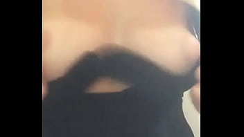 Mon match tinder me montre ses seins avant le rendez vous