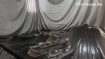 Vacbed mistressae on top