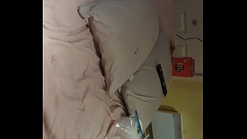 Elle ne sait pas ce qu'elle a des vulgarités écris dans son dos fuckyou