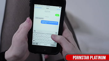 Petite christie stevens pleases rob piper & his huge cock bareback