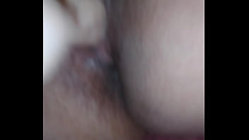 Nicolsita adicta al dildo amateur le ebcanta doble pene