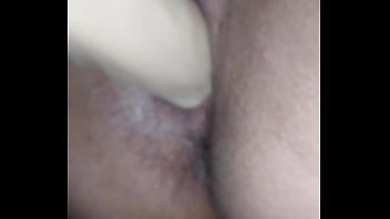 Nicolsita adicta al dildo amateur le ebcanta doble pene