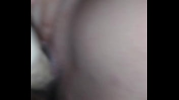 Nicolsita adicta al dildo amateur le ebcanta doble pene