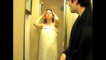 Redhot Shower Grope With Laura Maxwell thumbnail